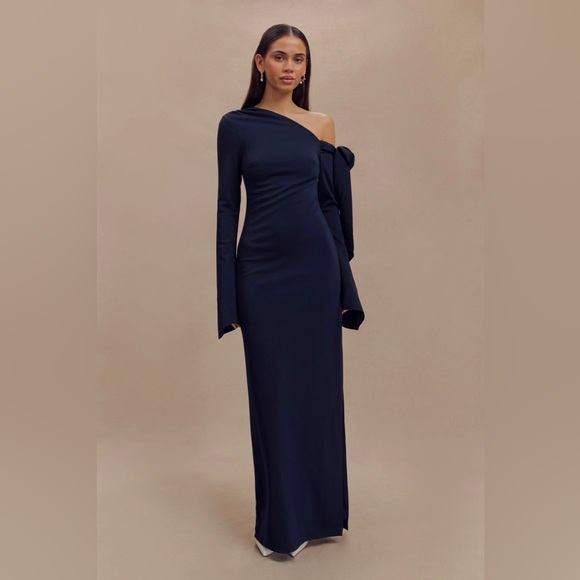 Meshki Nicola One Shoulder Crepe Maxi Dress - Dark Navy - Picture 6 of 9